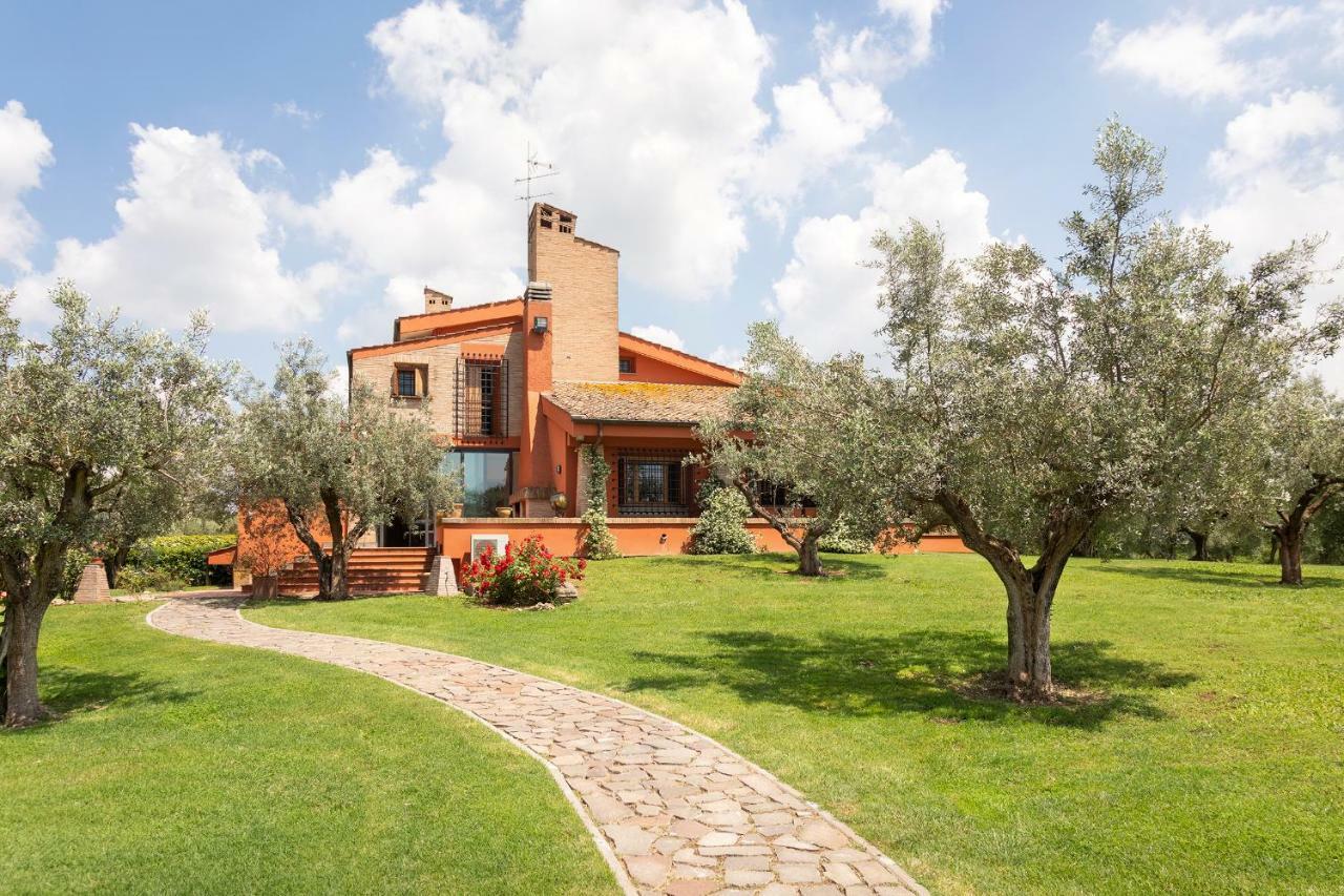 Villa In Via Della Marcigliana Casale Torre San Giovanni 외부 사진