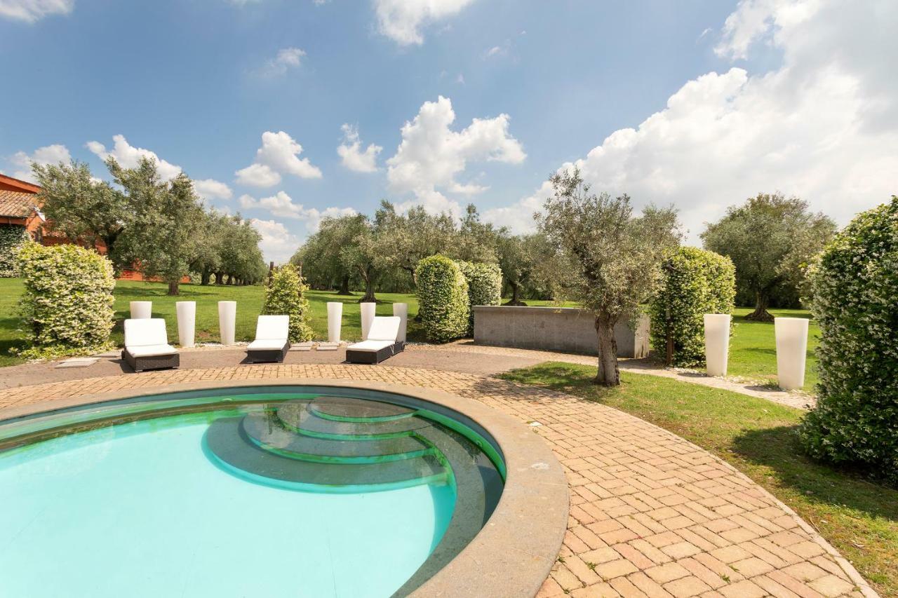 Villa In Via Della Marcigliana Casale Torre San Giovanni 외부 사진