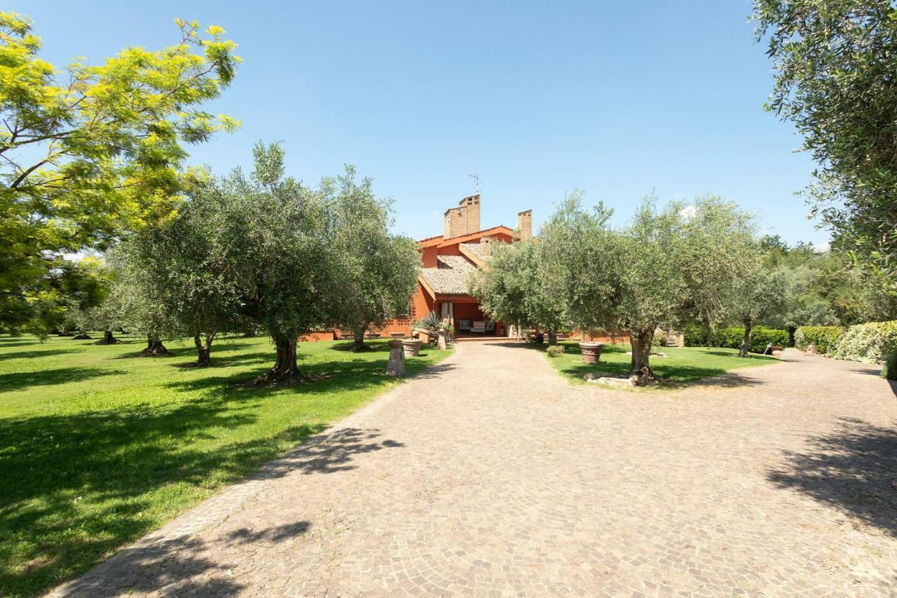 Villa In Via Della Marcigliana Casale Torre San Giovanni 외부 사진