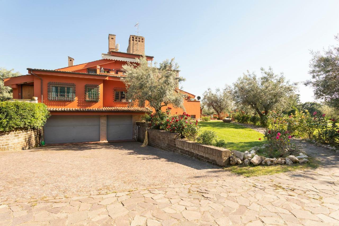 Villa In Via Della Marcigliana Casale Torre San Giovanni 외부 사진