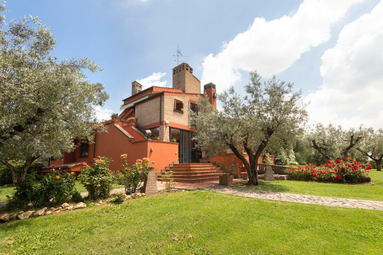 Villa In Via Della Marcigliana Casale Torre San Giovanni 외부 사진